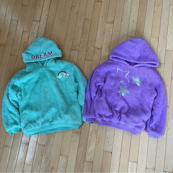 Betsey Johnson Other - Betsey Johnson Lot Of 2 Fuzzy Fleece Hoodie Sweatshirt Girls Medium Green Purple